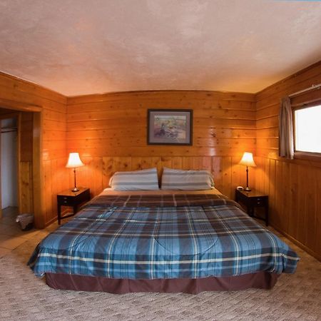 Yellowstone Holiday Motelウェスト・イエローストーン エクステリア 写真