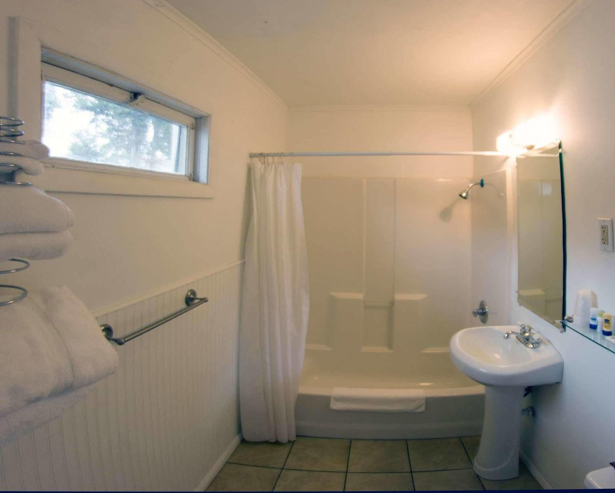 Yellowstone Holiday Motelウェスト・イエローストーン エクステリア 写真