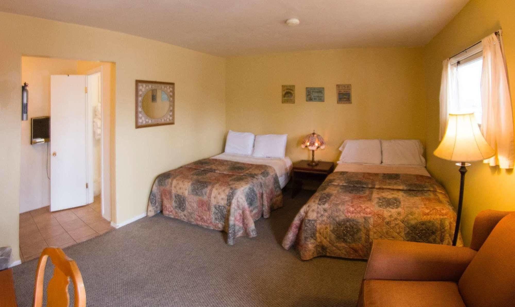 Yellowstone Holiday Motelウェスト・イエローストーン エクステリア 写真