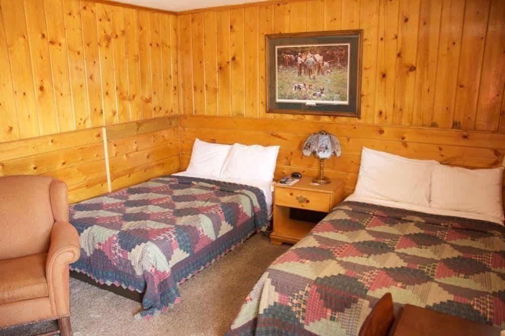 Yellowstone Holiday Motelウェスト・イエローストーン エクステリア 写真